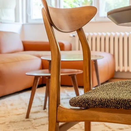 Stylish Two-bedroom Haven Near Doctor Garden Apartment *