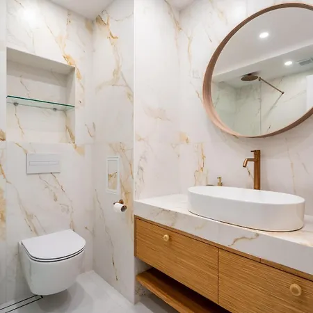 Stylish Two-bedroom Haven Near Doctor Garden Apartment *